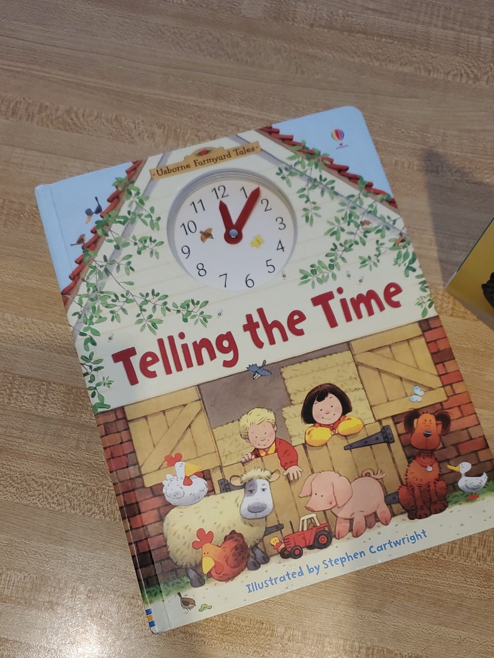 Telling the Time Children's Book - Cream, Red & Multi